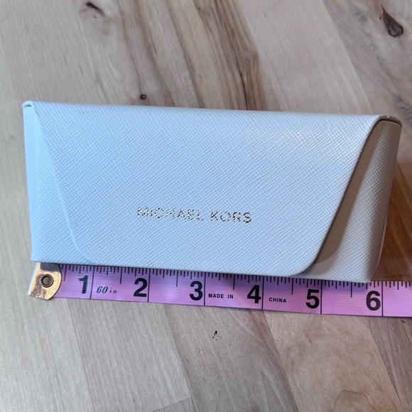 Michael Kors Ivory Sunglasses Holder - Picture 3 of 6